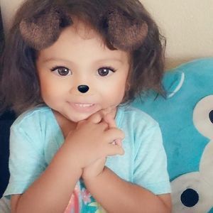 Meet your Posher, Isaura